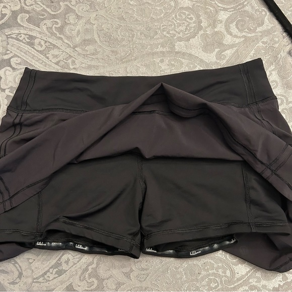 LULULEMON PACE RIVAL SKIRT IN BLACK MID RISE SIZE 6 REGULAR 13 INCH - Picture 12 of 14